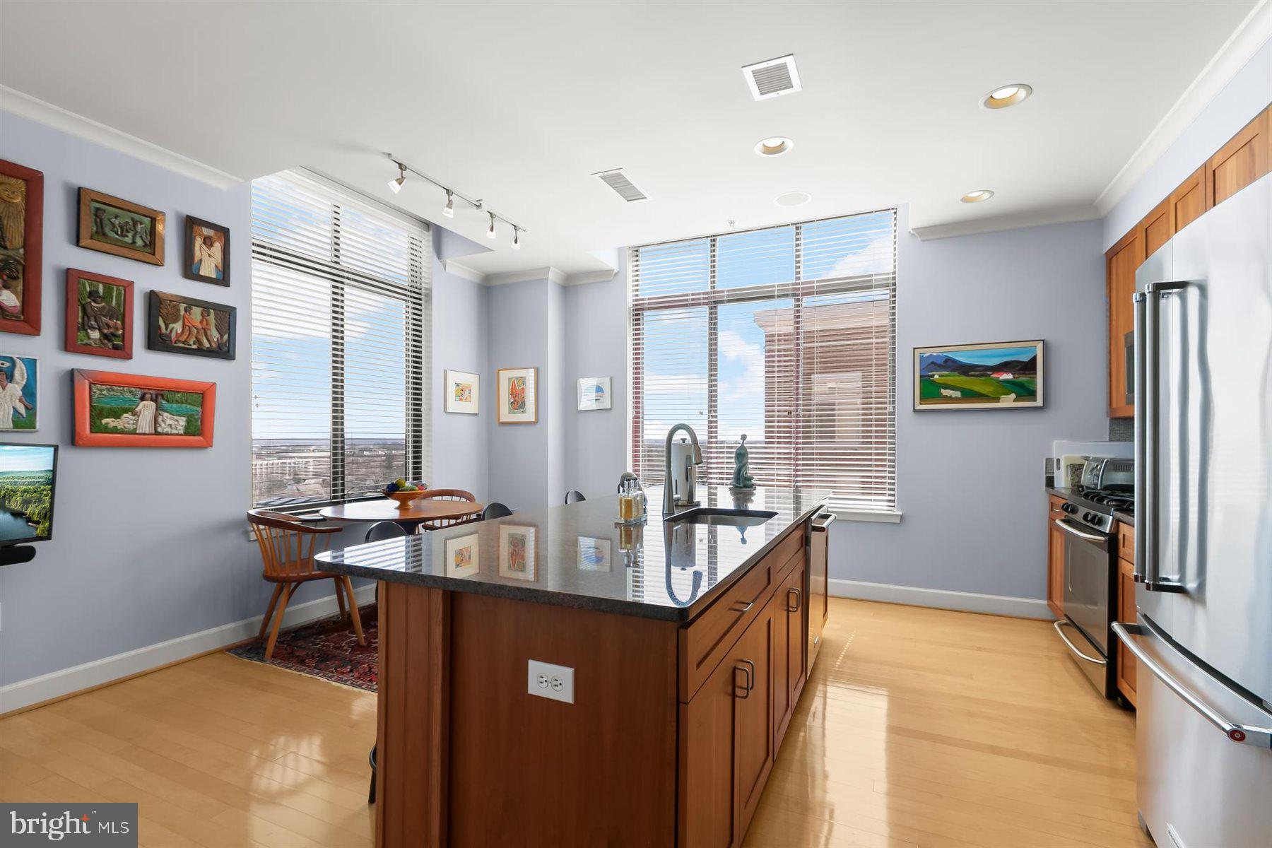 1205 N GARFIELD STREET PH4