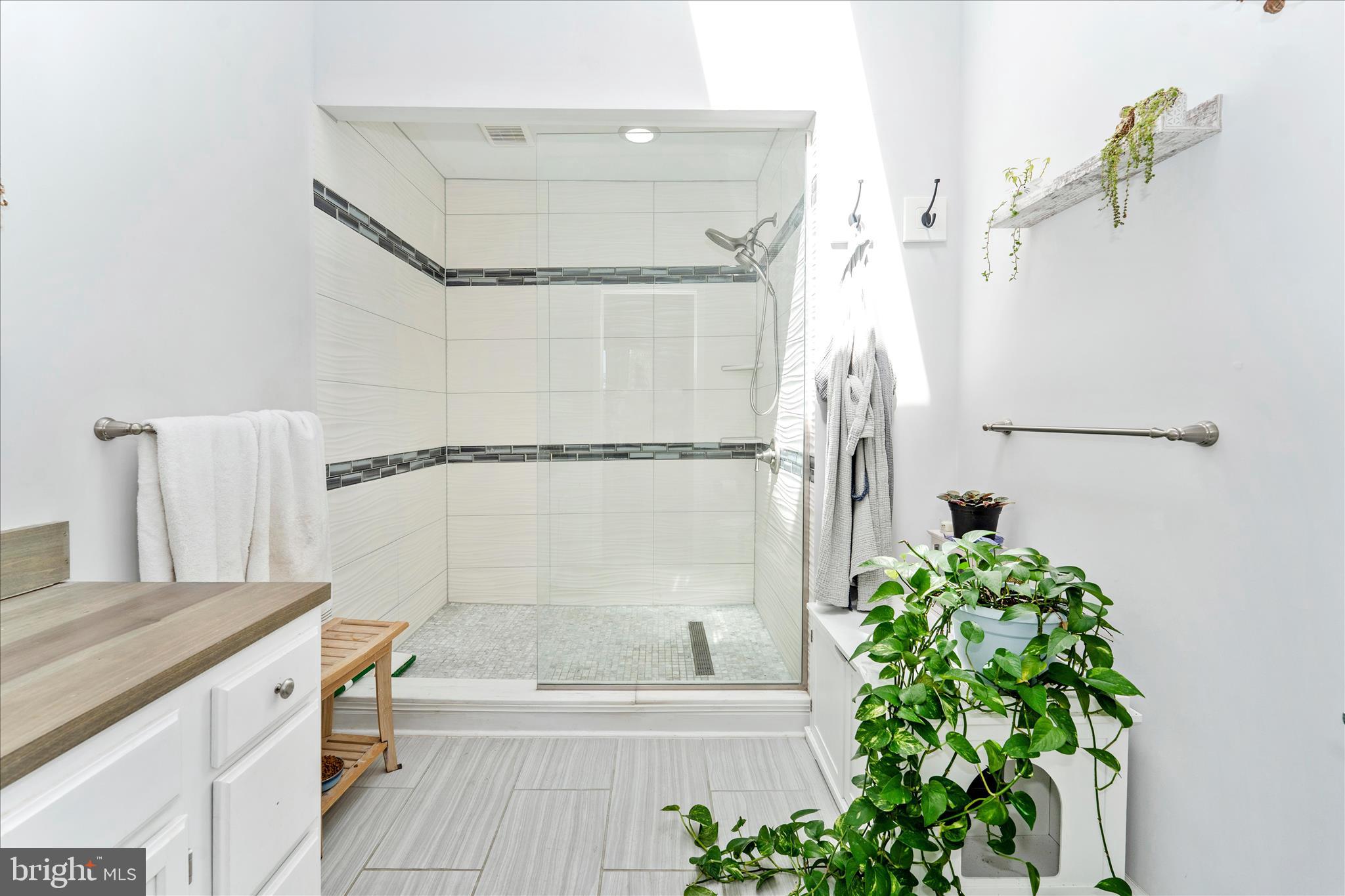 NORTH GATE TOWNE HOMES - Residential