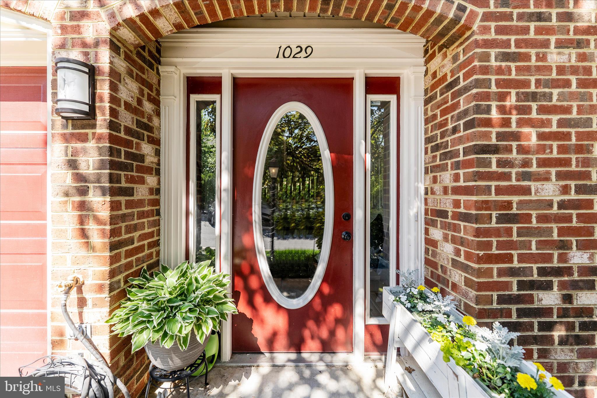 NORTH GATE TOWNE HOMES - Residential