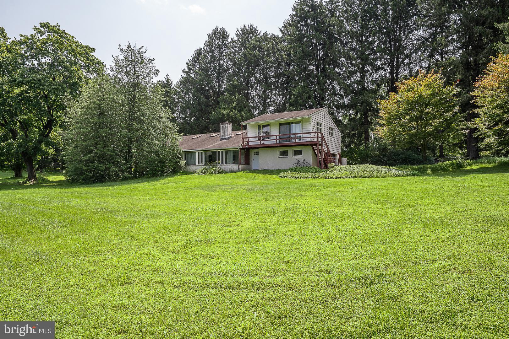 1011 N VALLEY ROAD