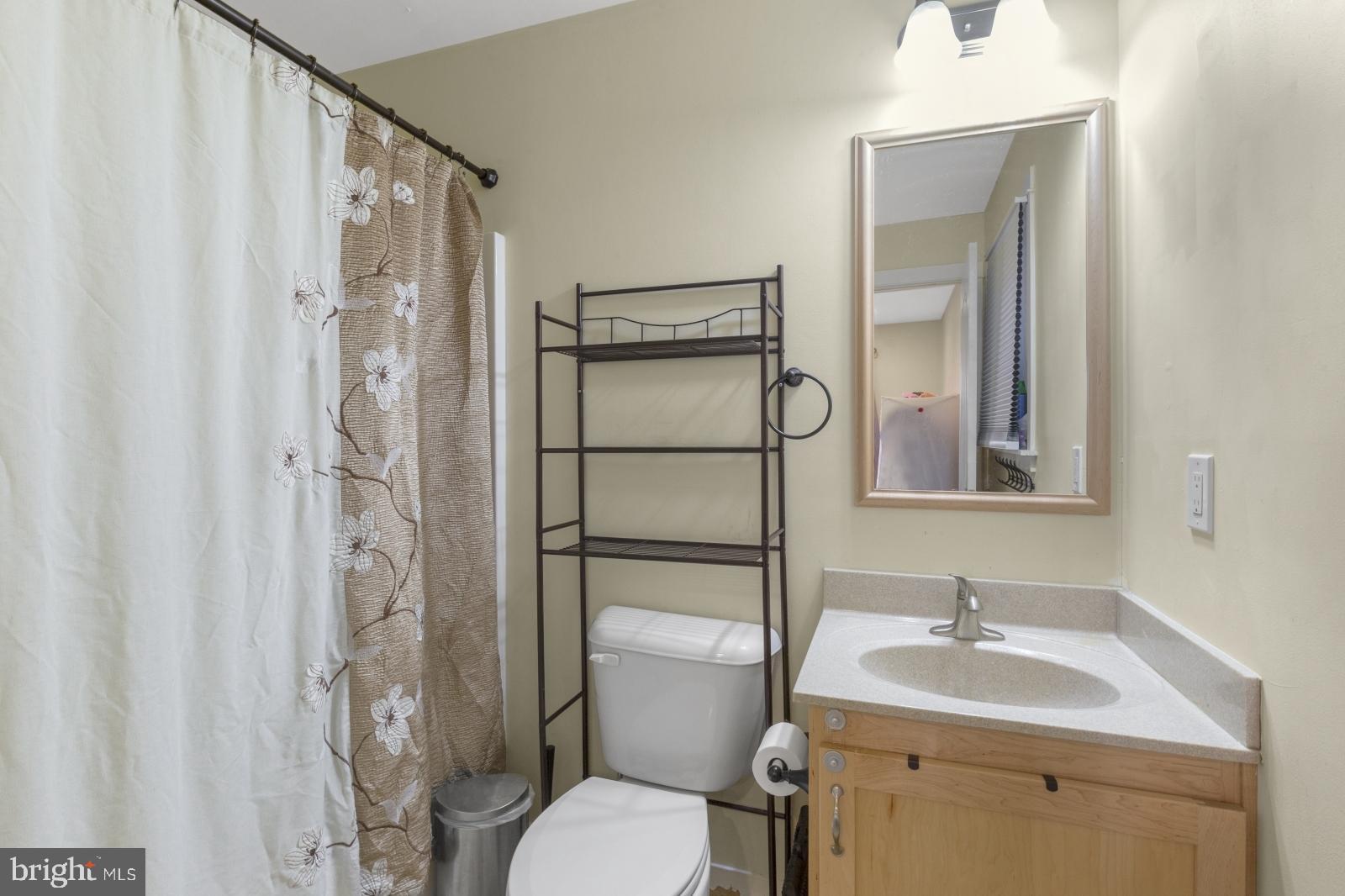 WALNUT HILL - Residential Lease