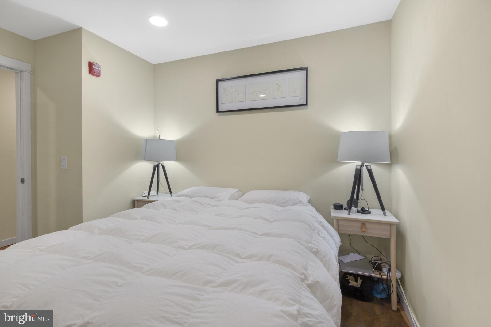 WALNUT HILL - Residential Lease