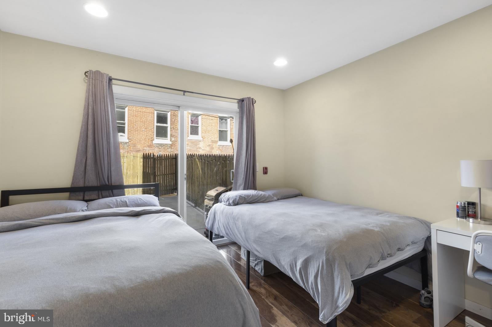 WALNUT HILL - Residential Lease