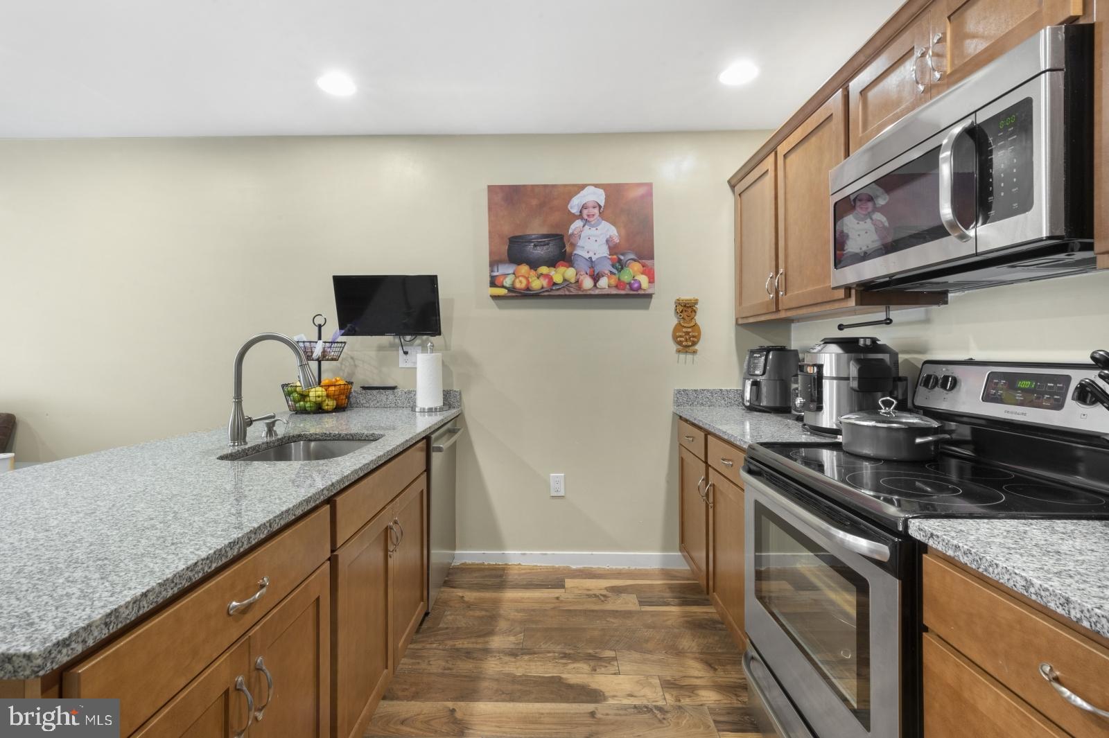 WALNUT HILL - Residential Lease