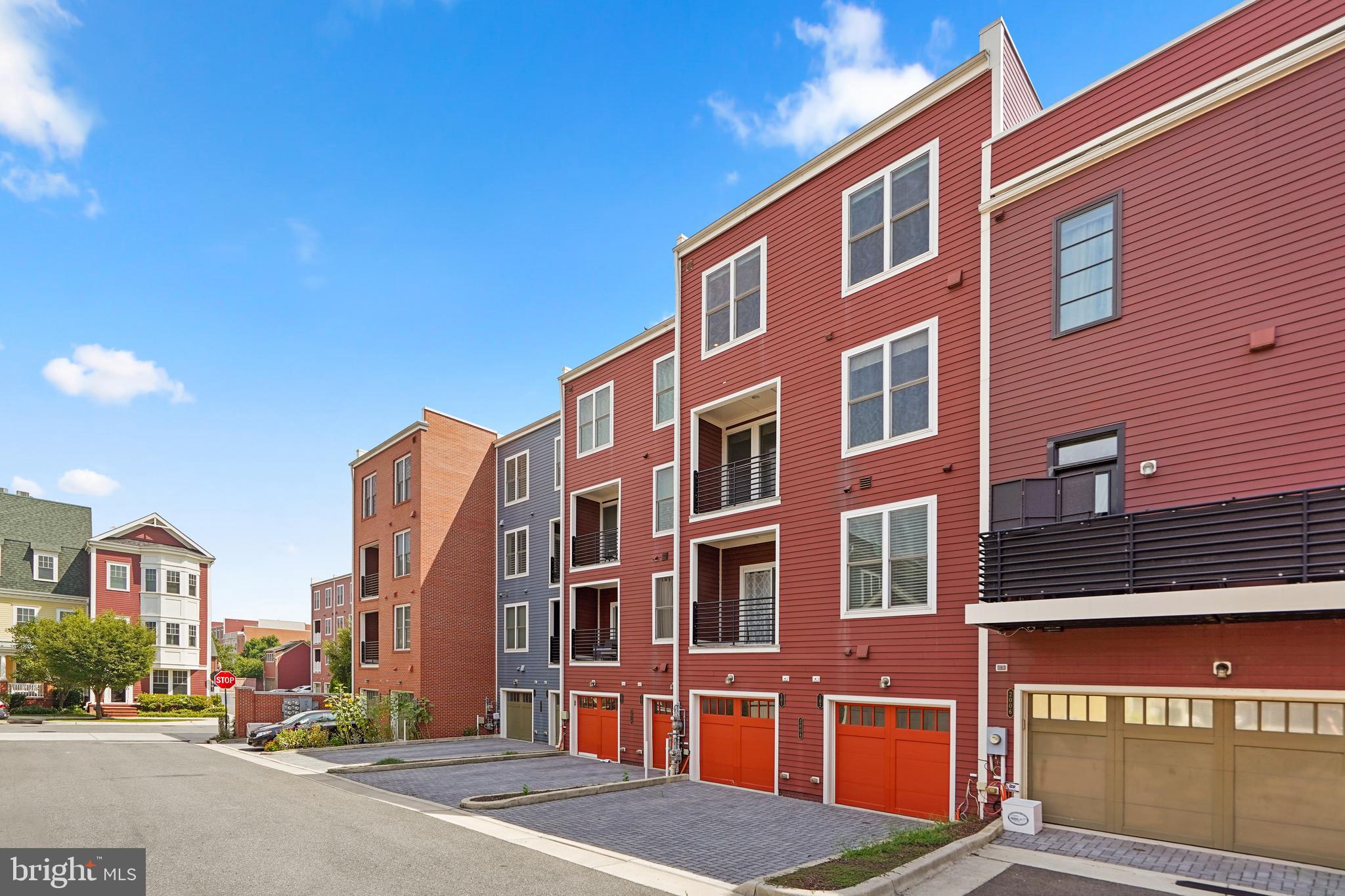 POTOMAC YARD - Residential