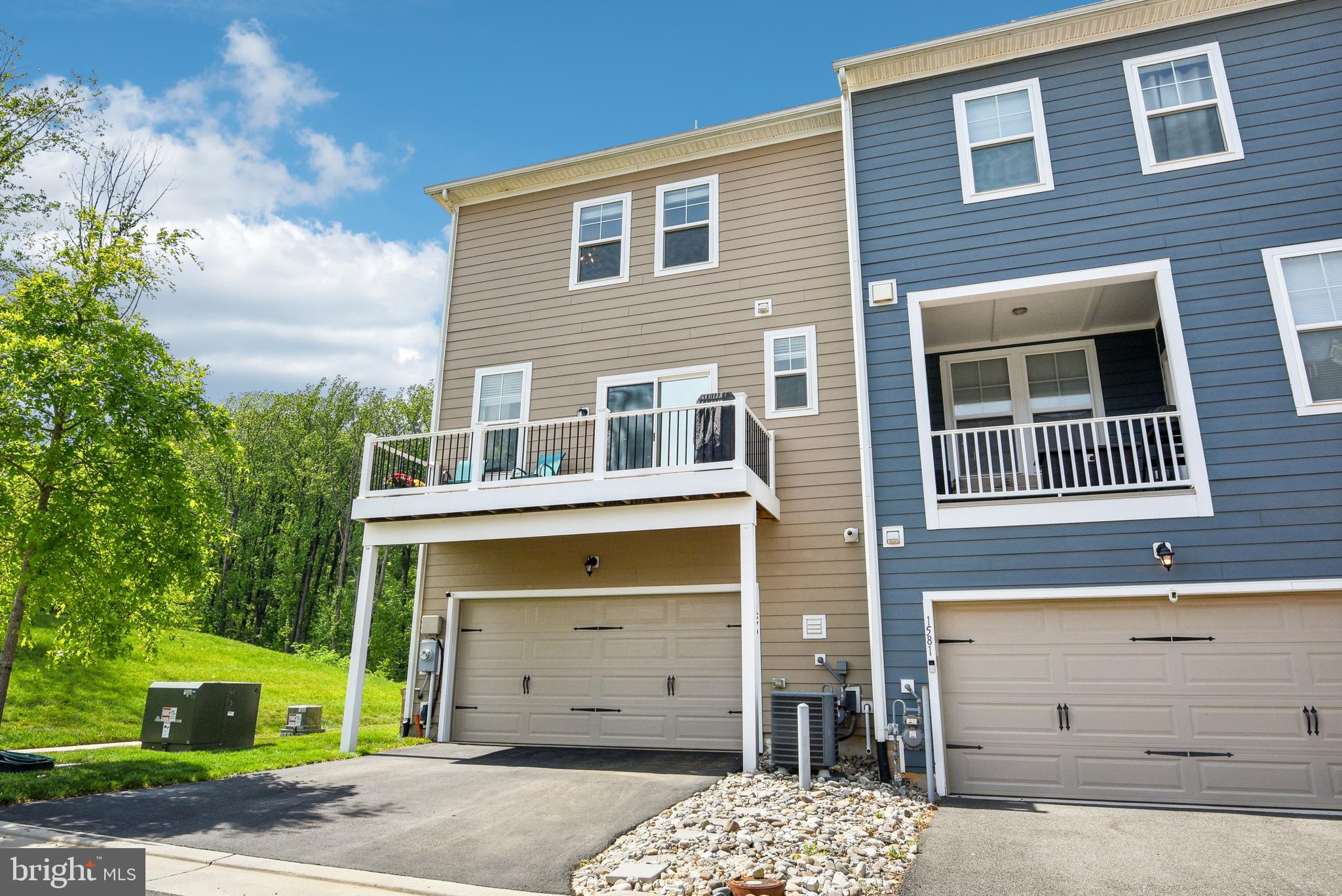 1579 MEADOWLARK GLEN ROAD