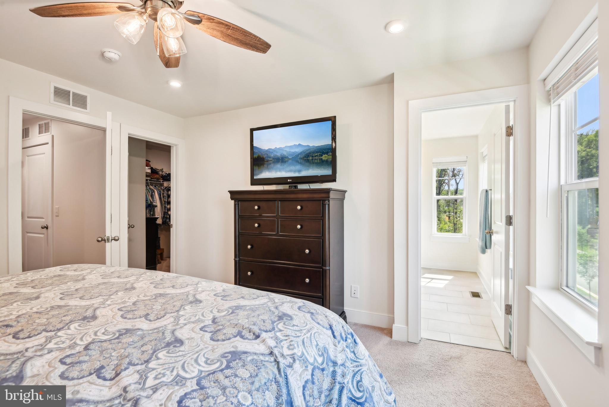 POTOMAC SHORES - Residential