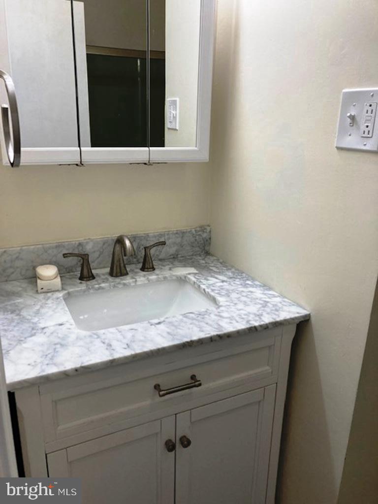 GLENLOCH - Residential Lease