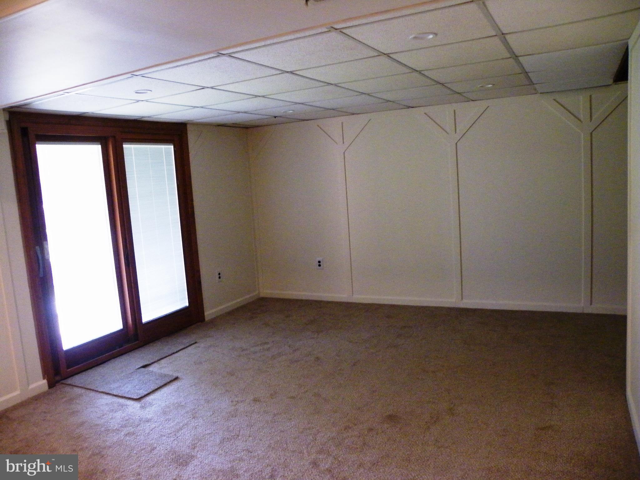 GLENLOCH - Residential Lease