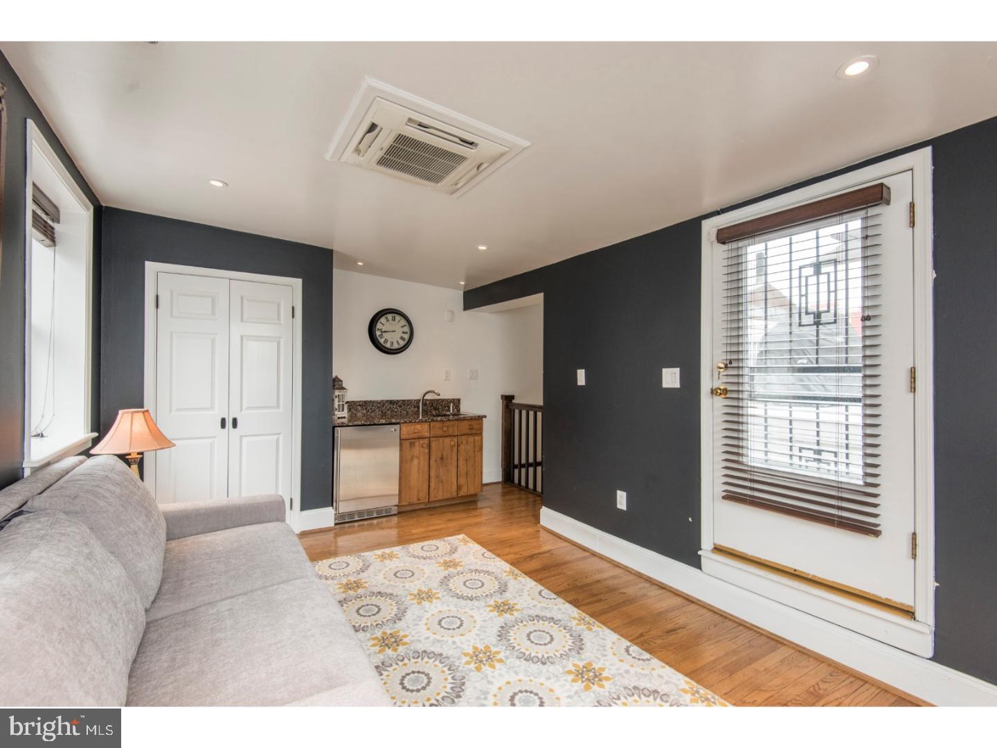 WASHINGTON SQ WEST - Residential