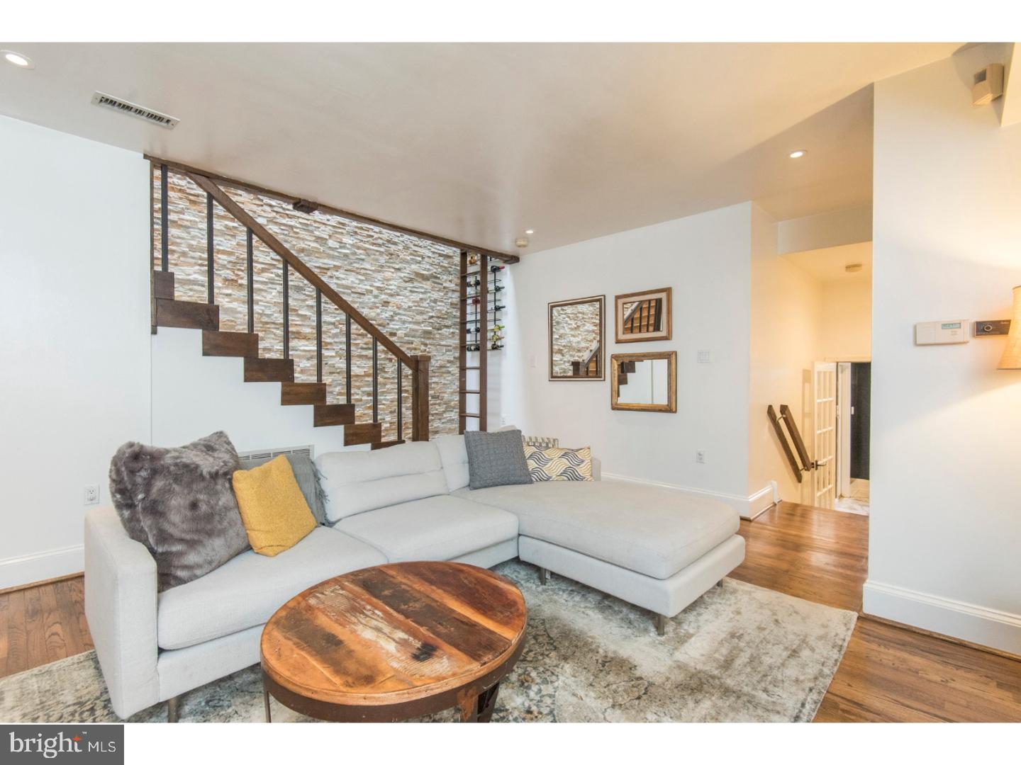 WASHINGTON SQ WEST - Residential