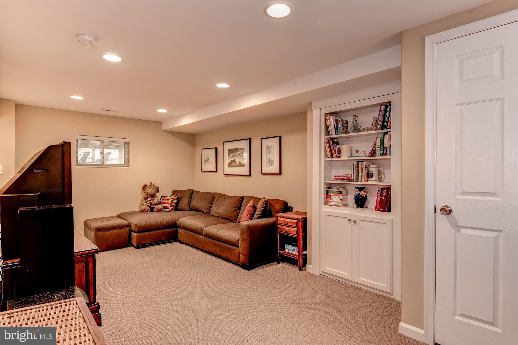 DONALDSON RUN - Residential