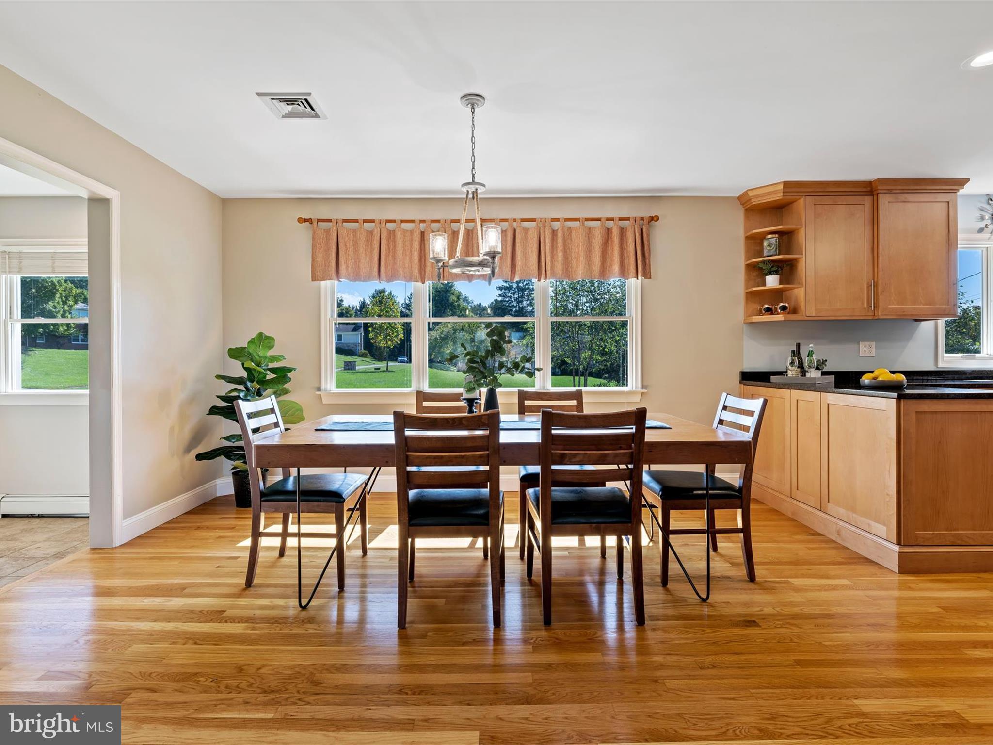 HAMPTON - Residential