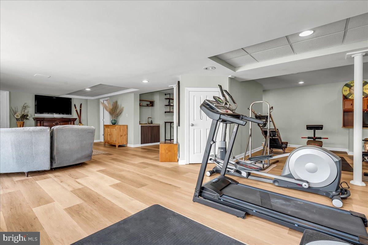 SOMERSET LAKE - Residential