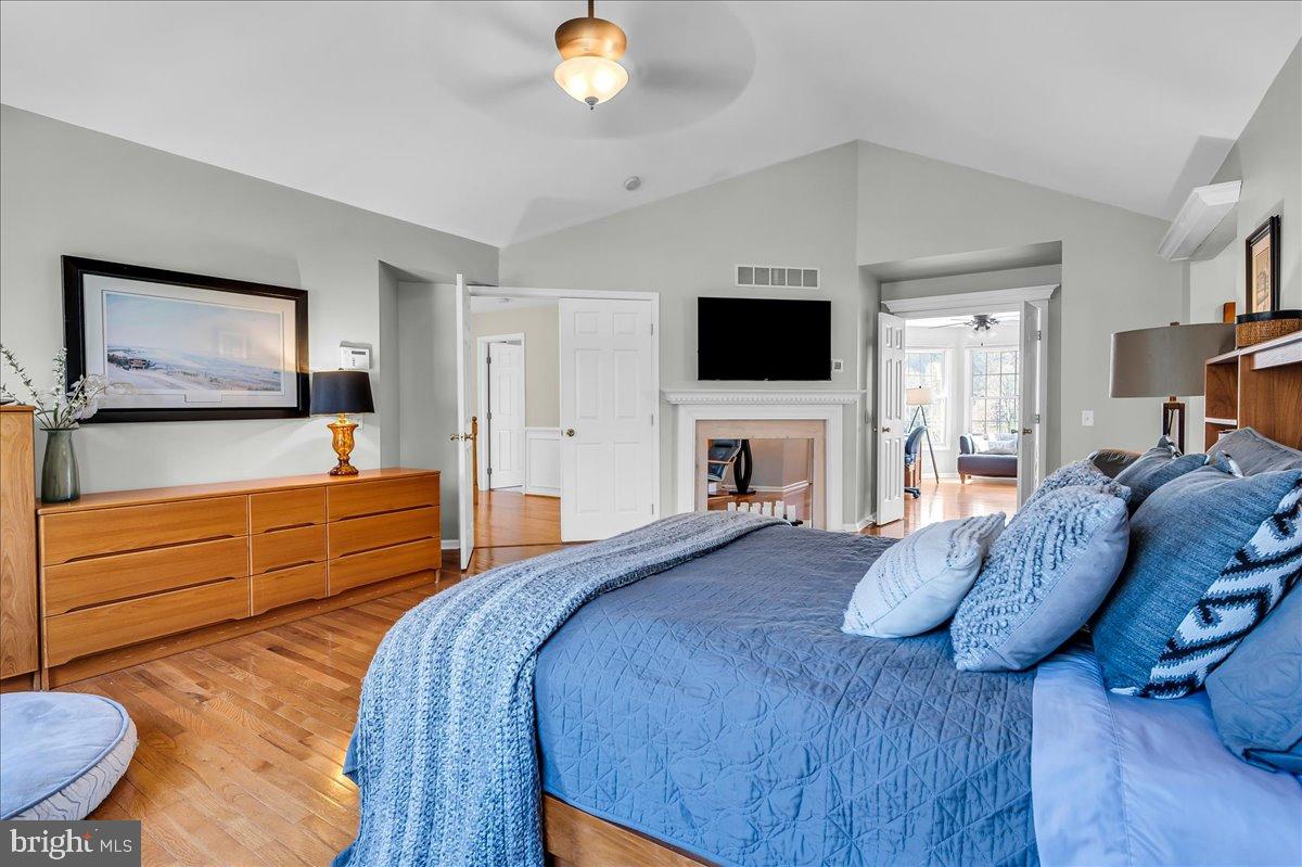 SOMERSET LAKE - Residential