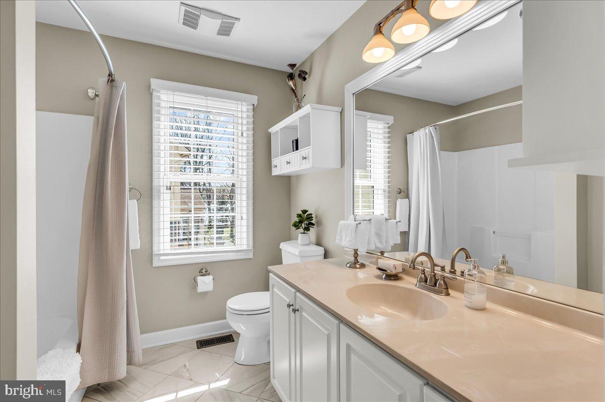 SOMERSET LAKE - Residential