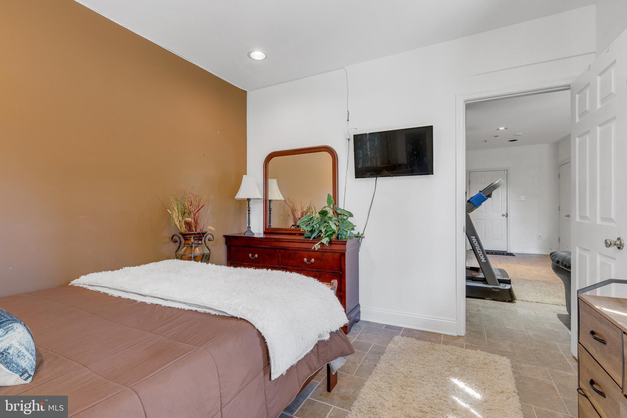 BARNSLEY MANOR ESTATES - Residential