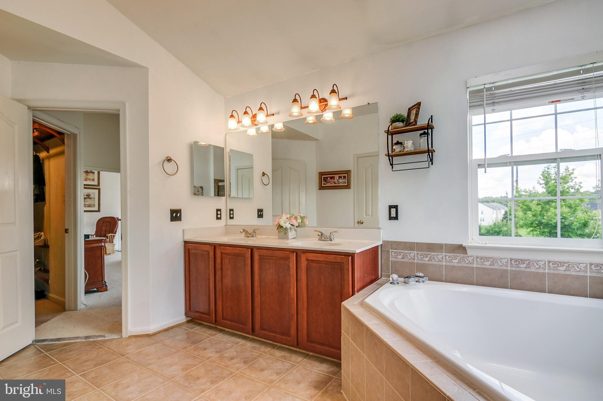 BARNSLEY MANOR ESTATES - Residential