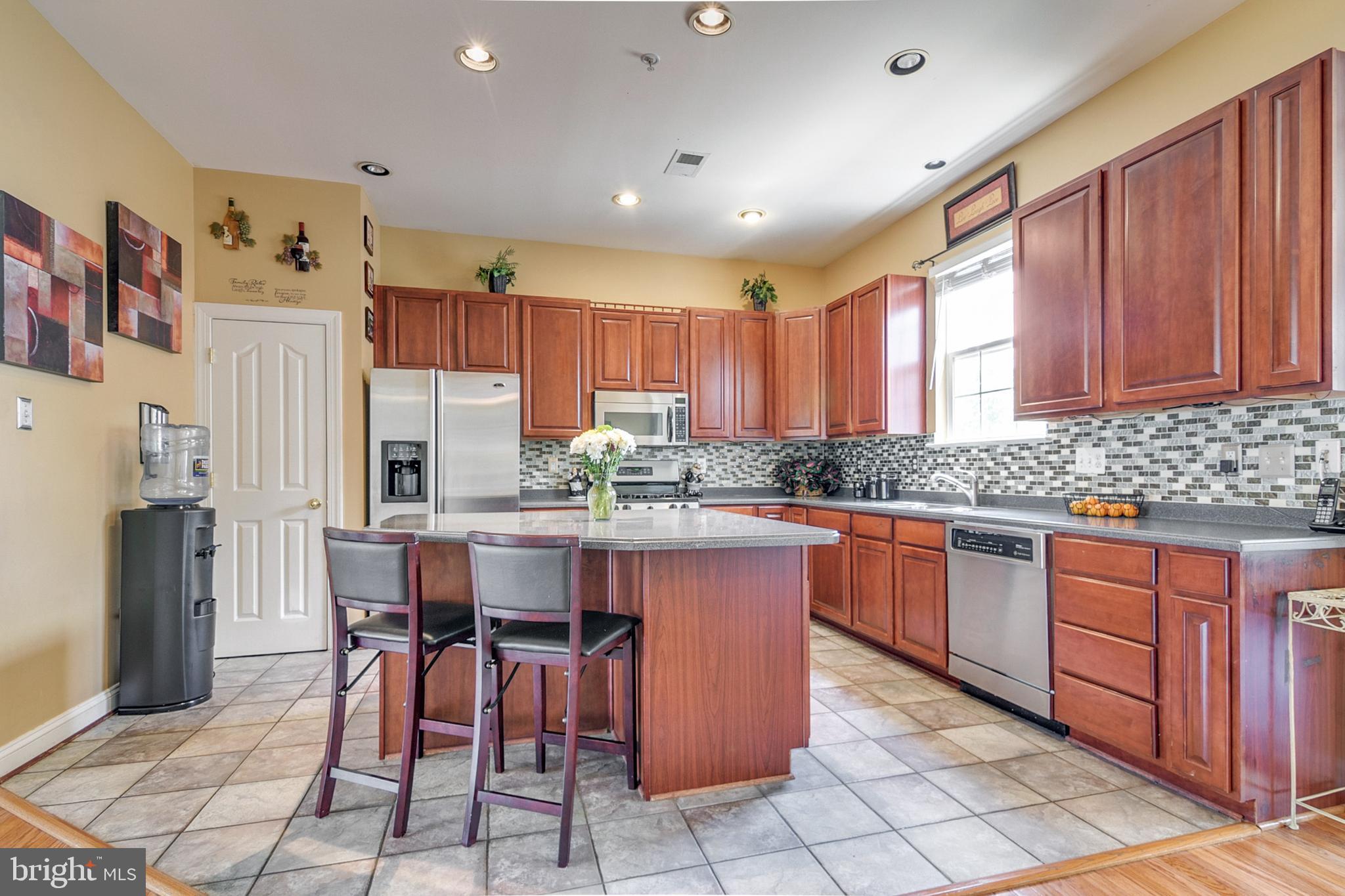 BARNSLEY MANOR ESTATES - Residential