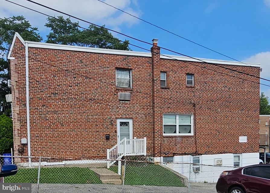 3322 MARY STREET