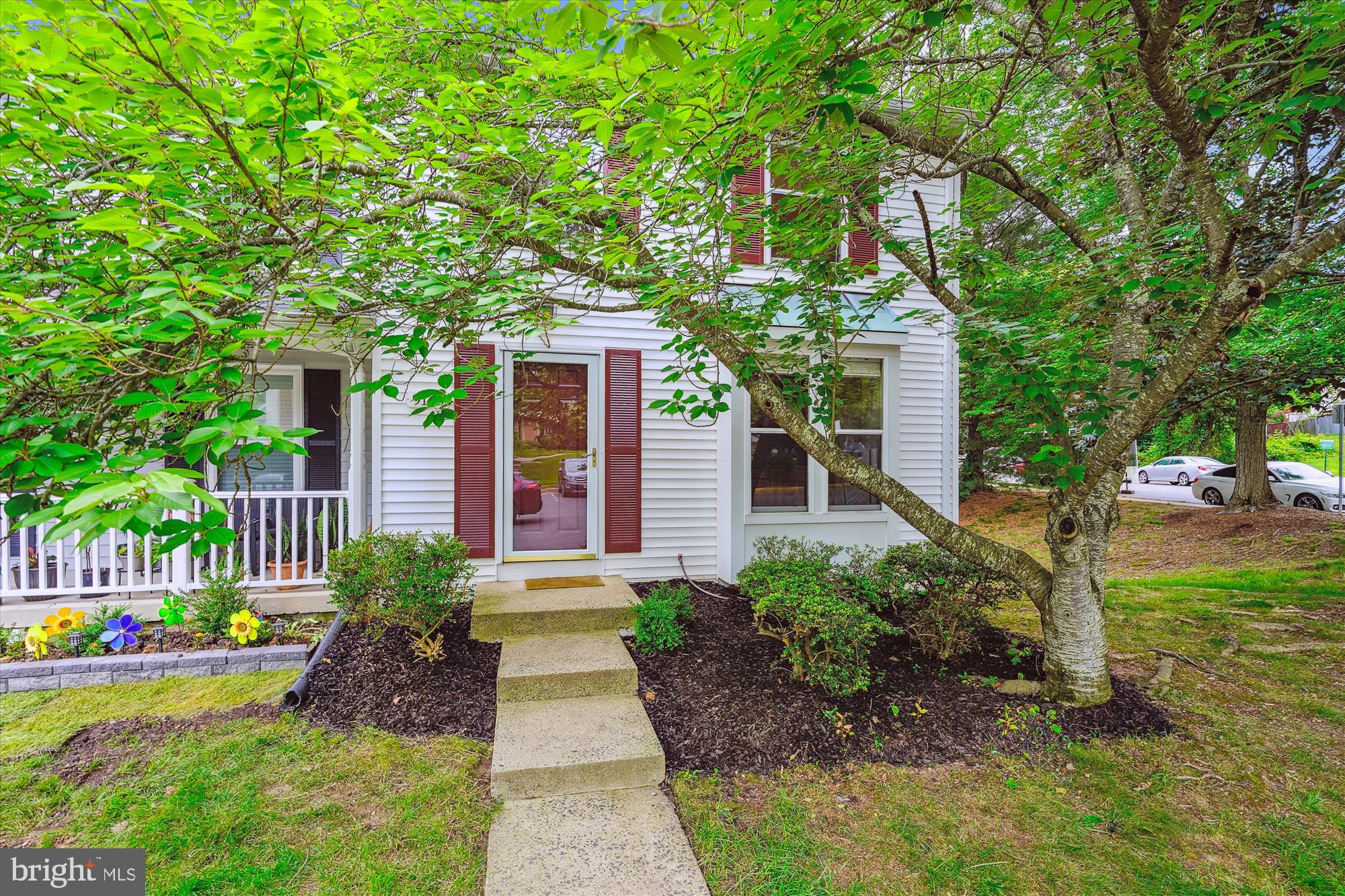 9175 FOREST LAWN COURT