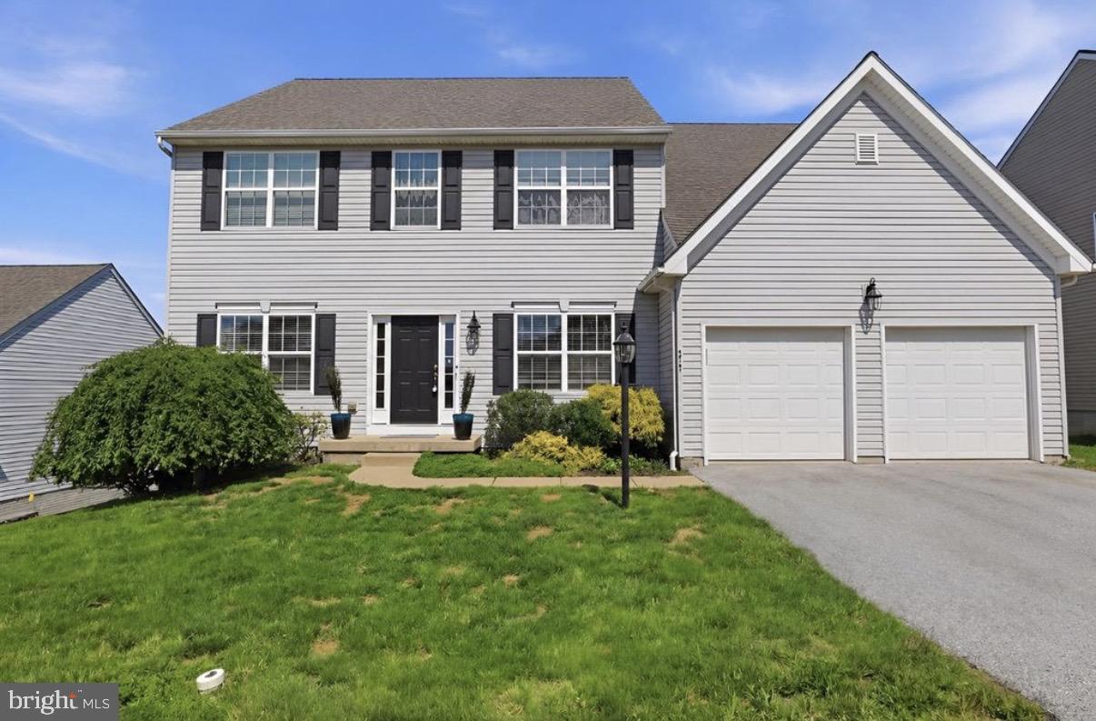 215 AZALEA DRIVE