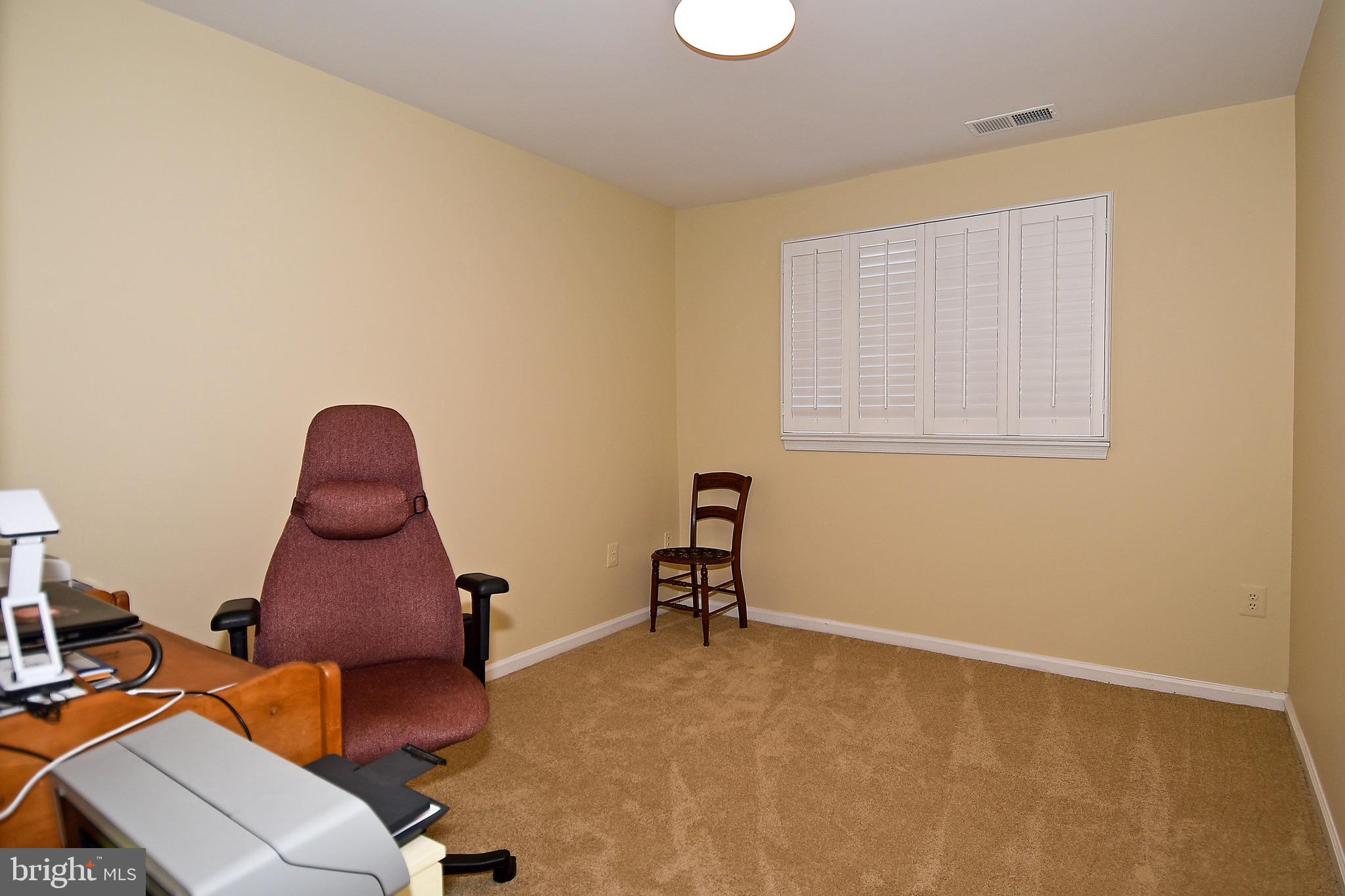 BULL RUN CONDO - Residential