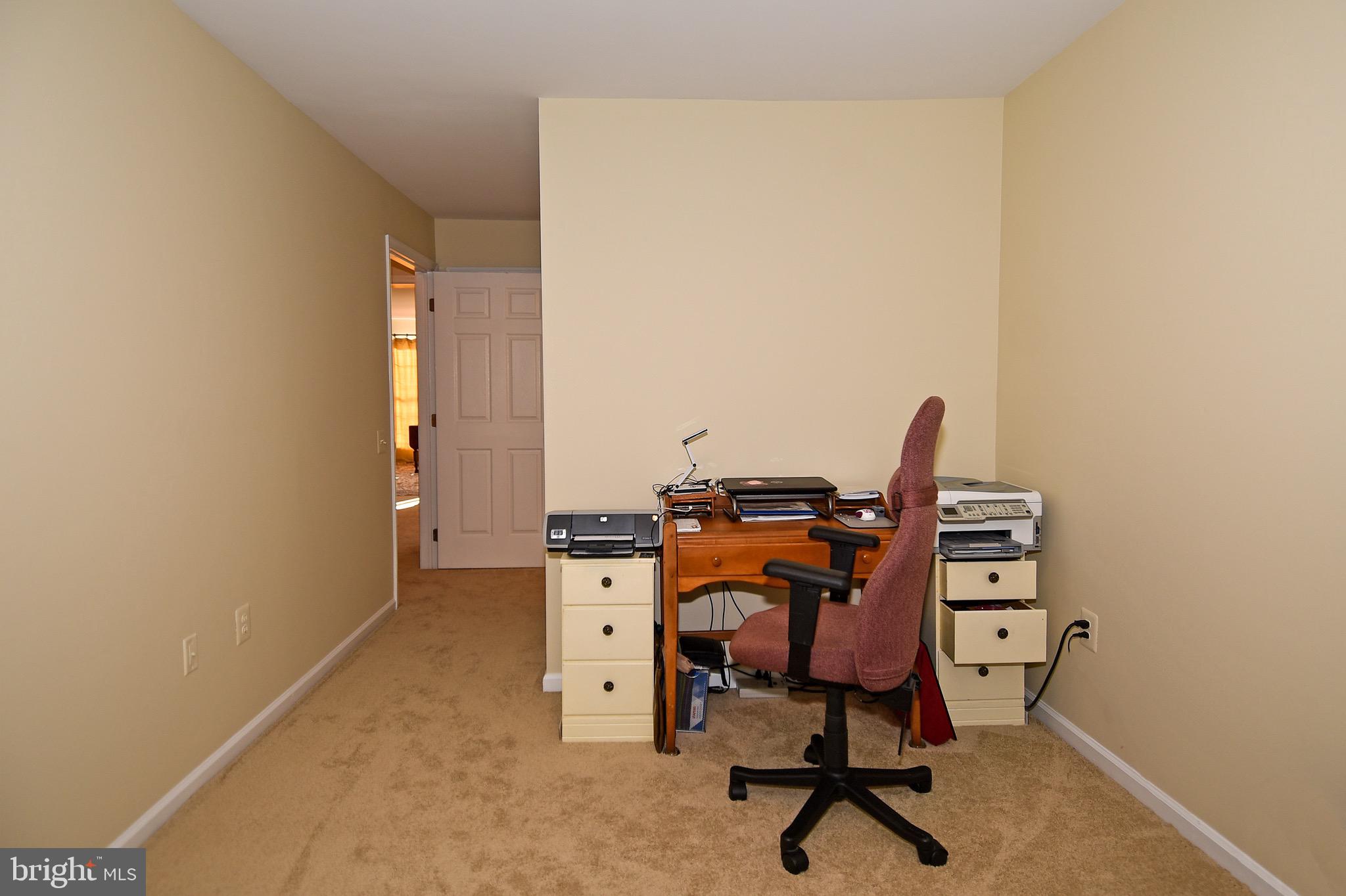 BULL RUN CONDO - Residential