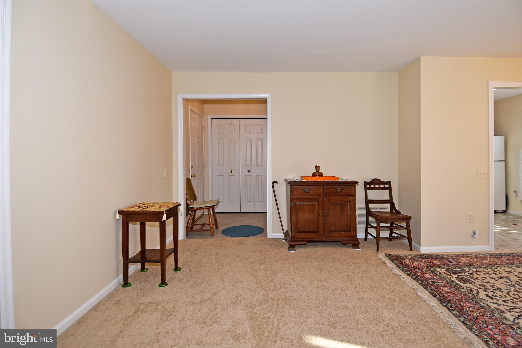 BULL RUN CONDO - Residential