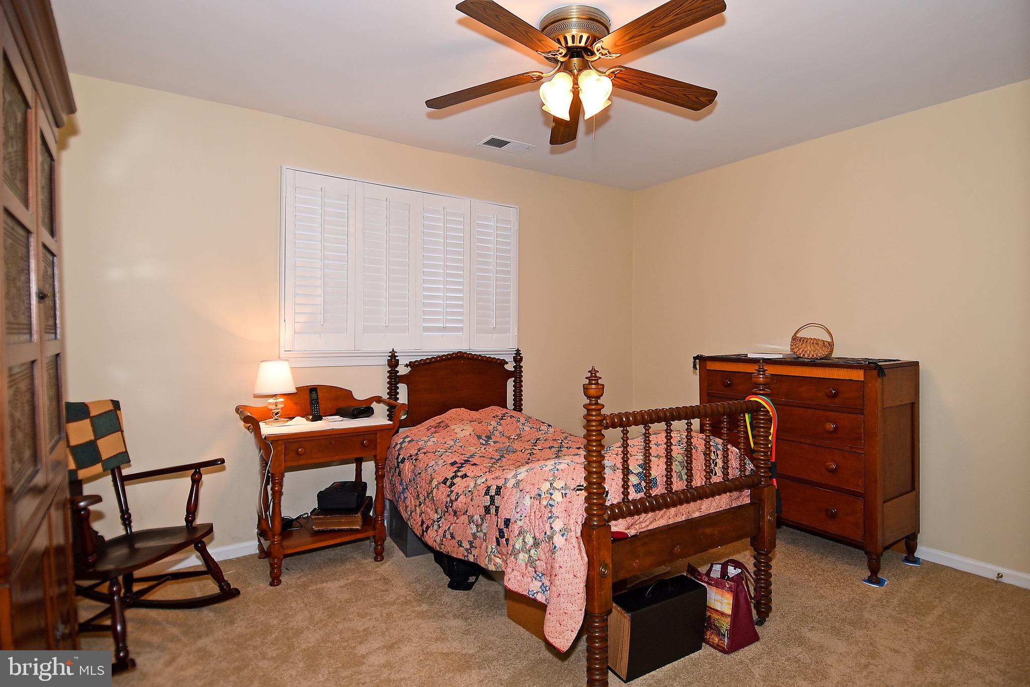 BULL RUN CONDO - Residential