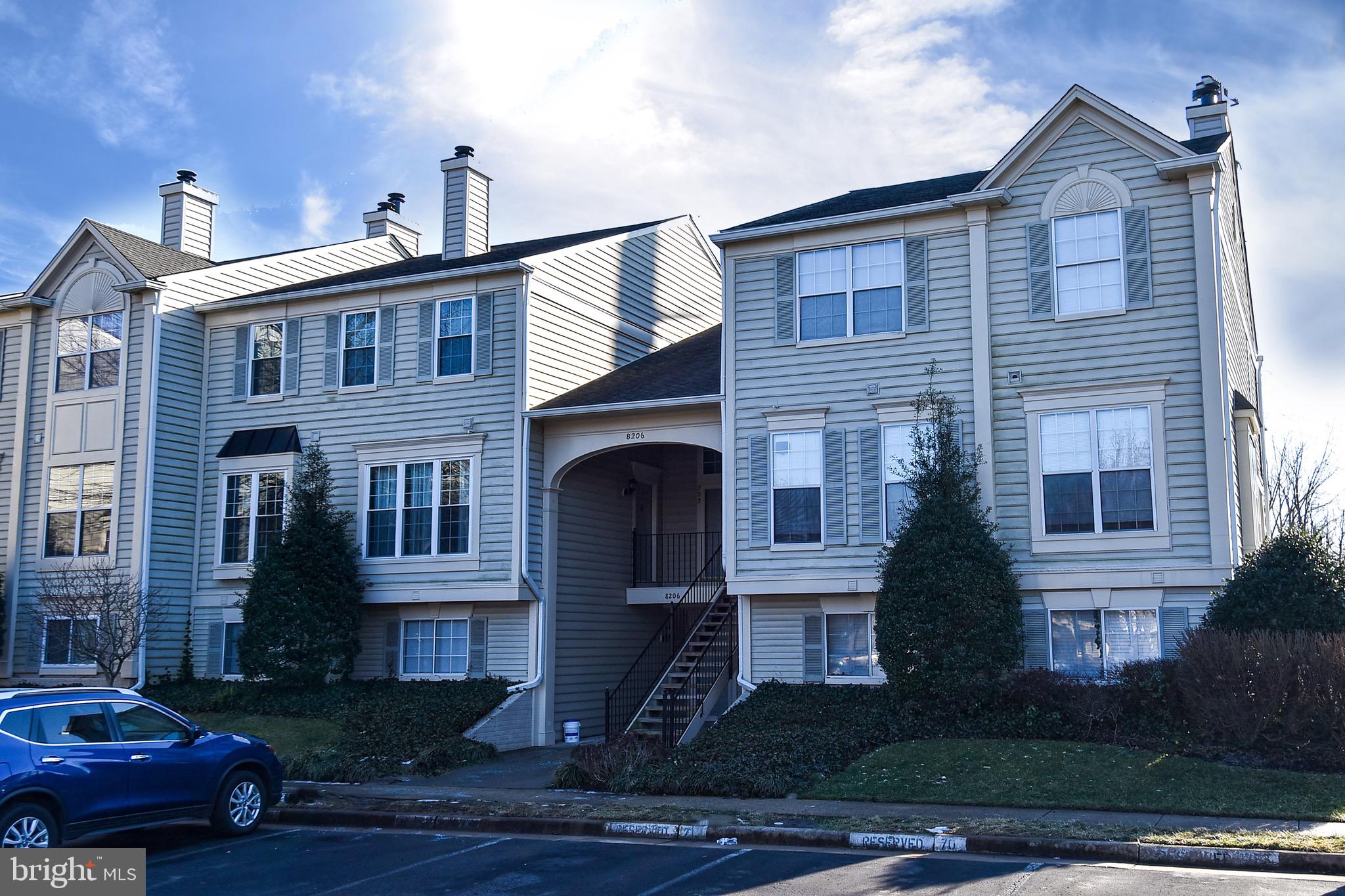 BULL RUN CONDO - Residential