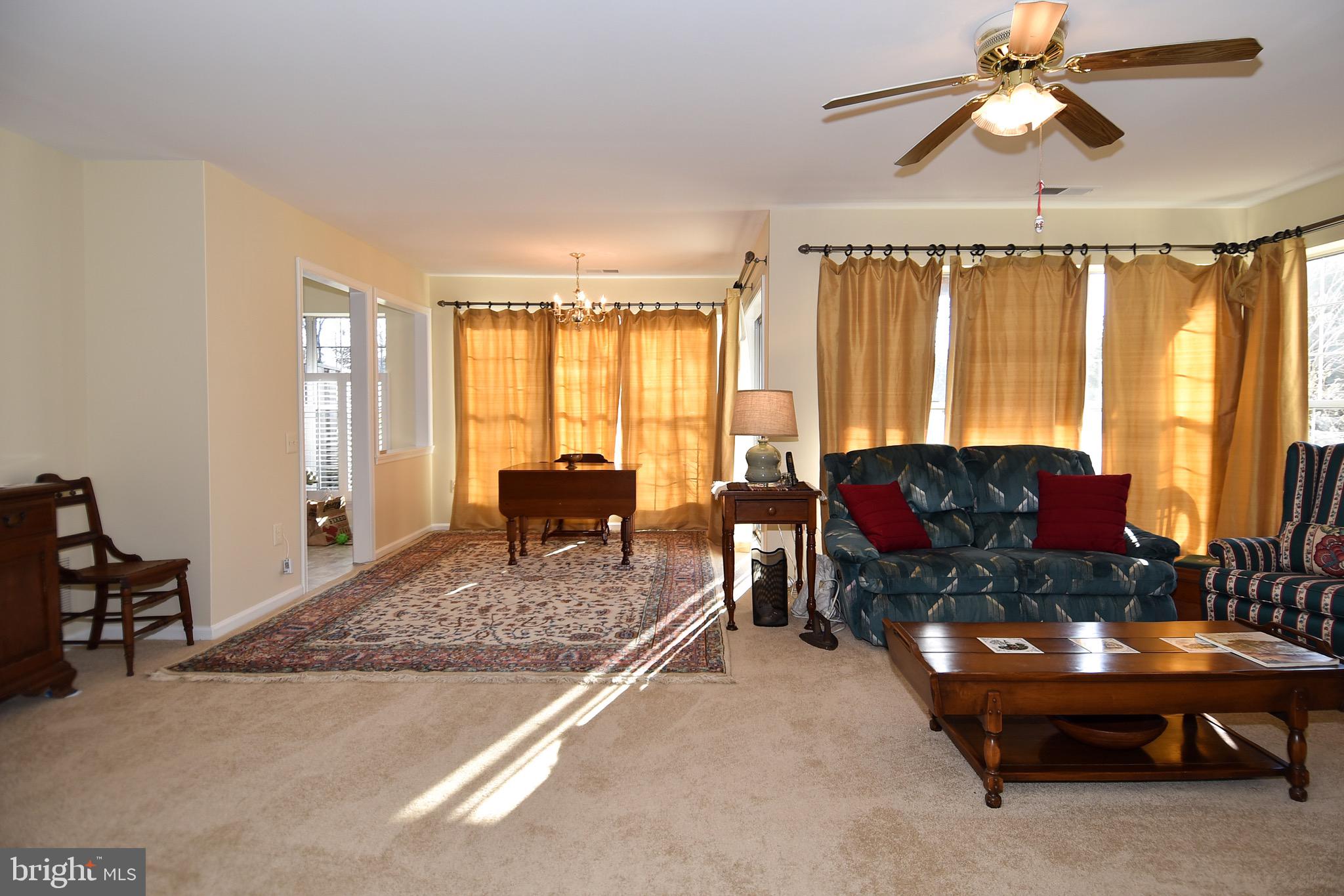 BULL RUN CONDO - Residential