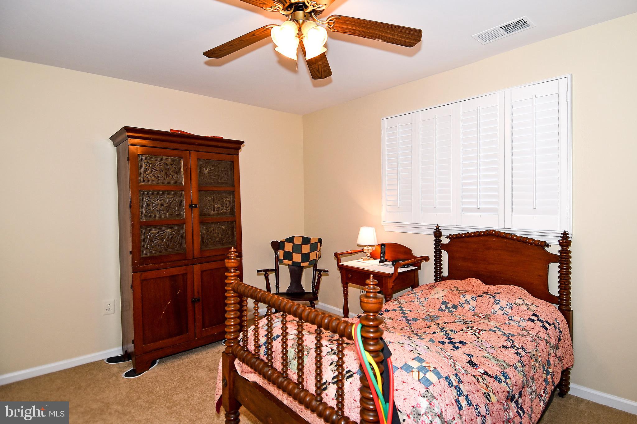 BULL RUN CONDO - Residential