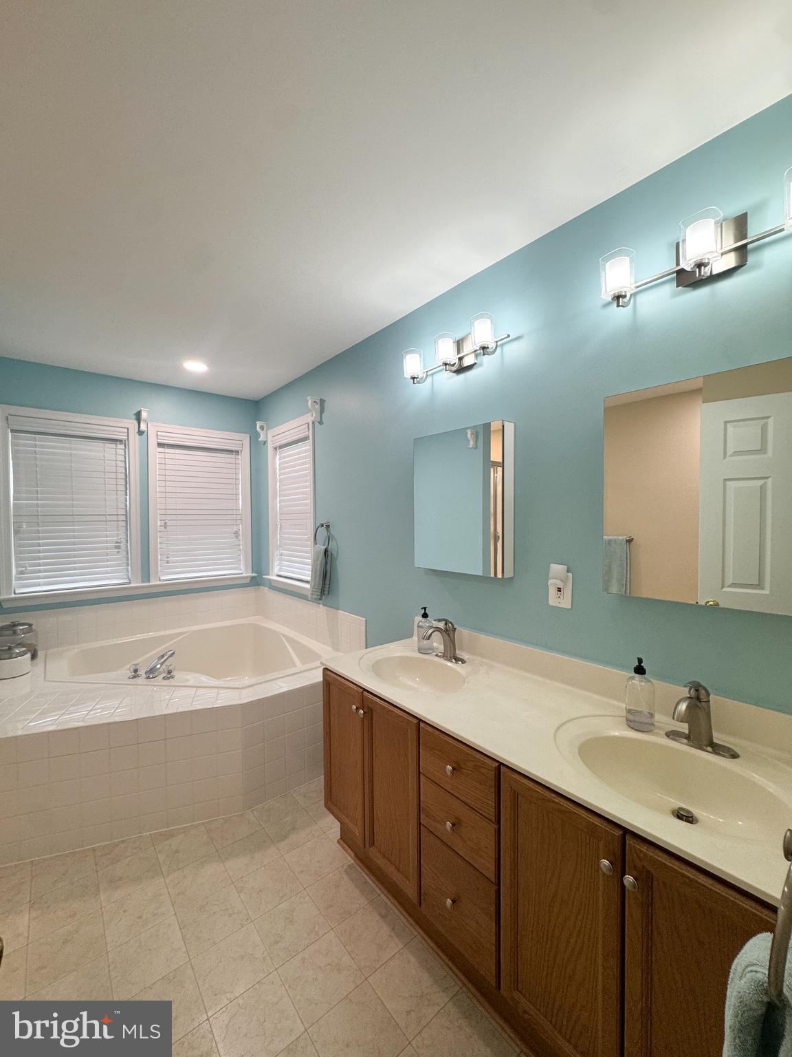 GAP VIEW VILLAGE - Residential