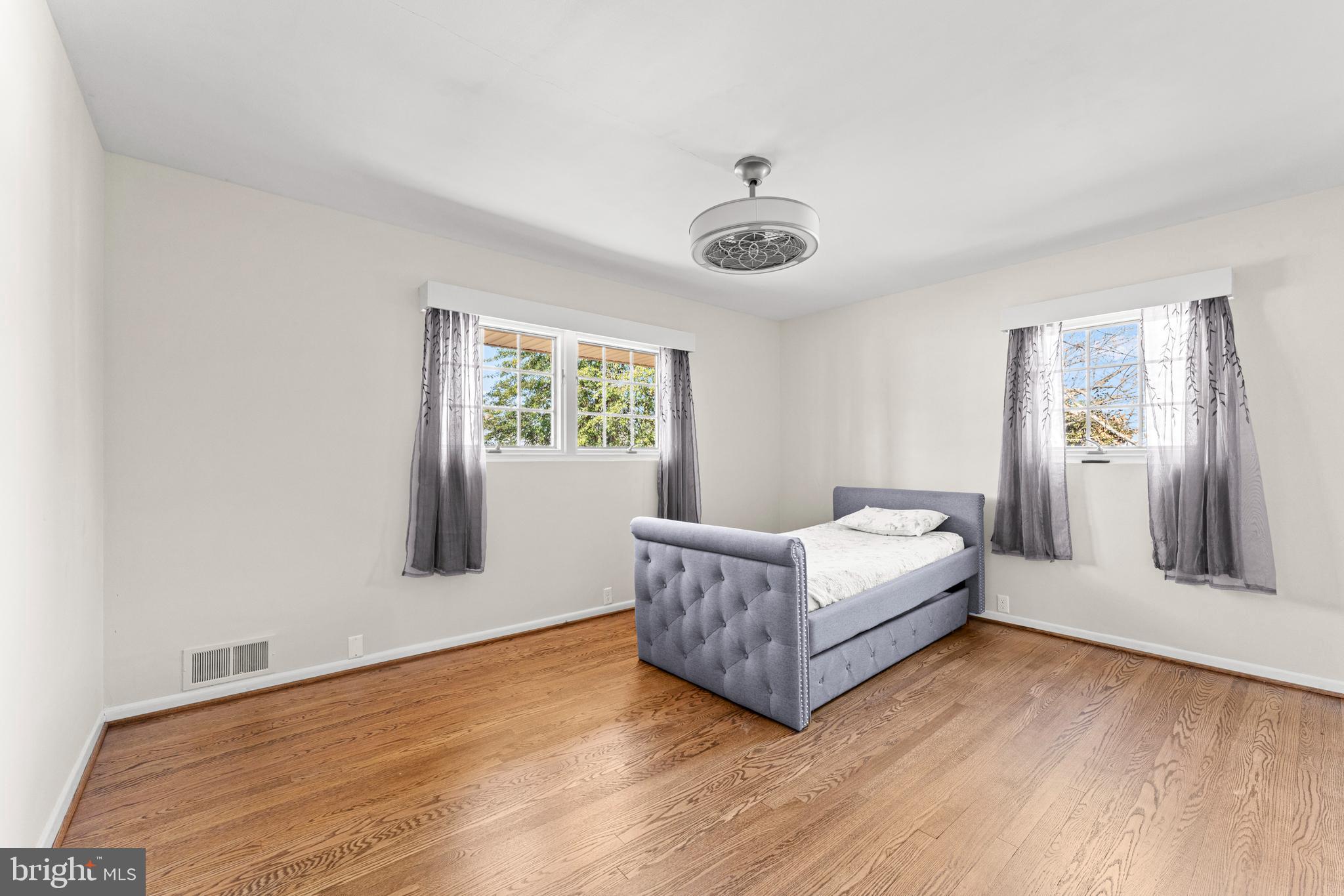 STUYVESANT ACRES - Residential