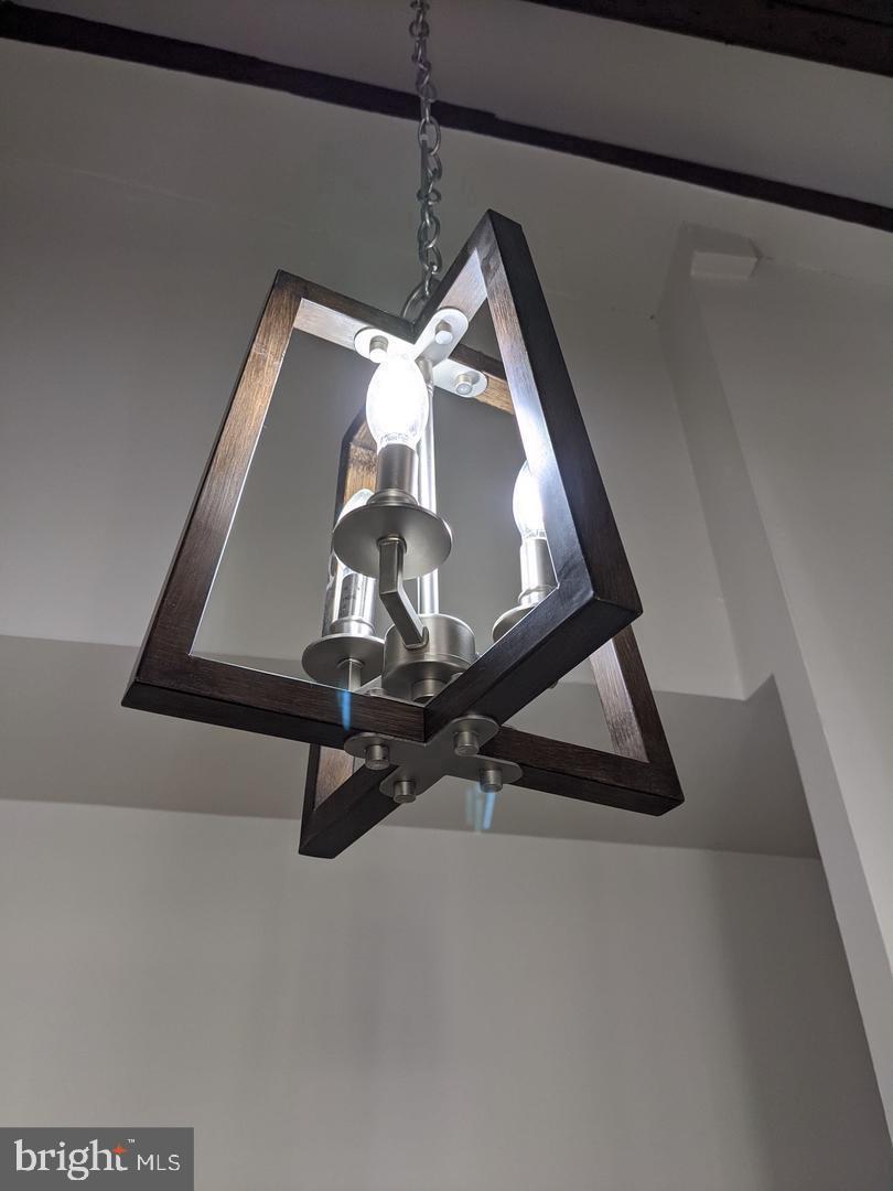 SPRING ARTS - Residential Lease