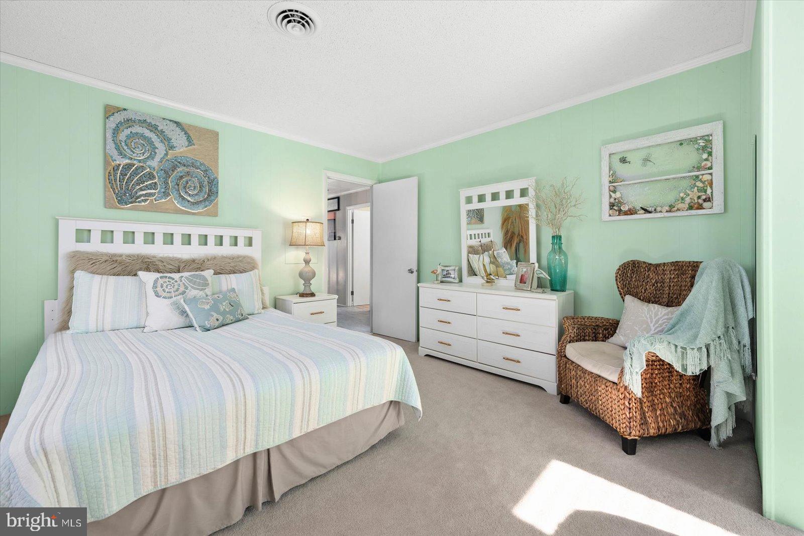 MALLARD ISLAND - Residential