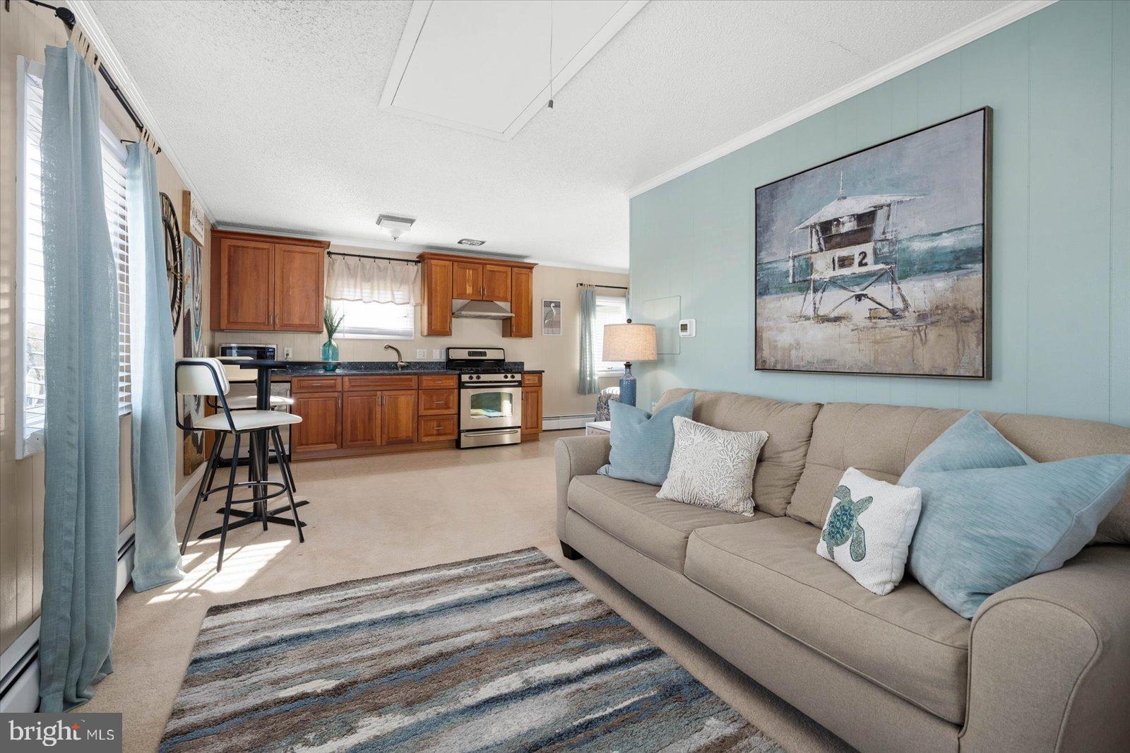 MALLARD ISLAND - Residential