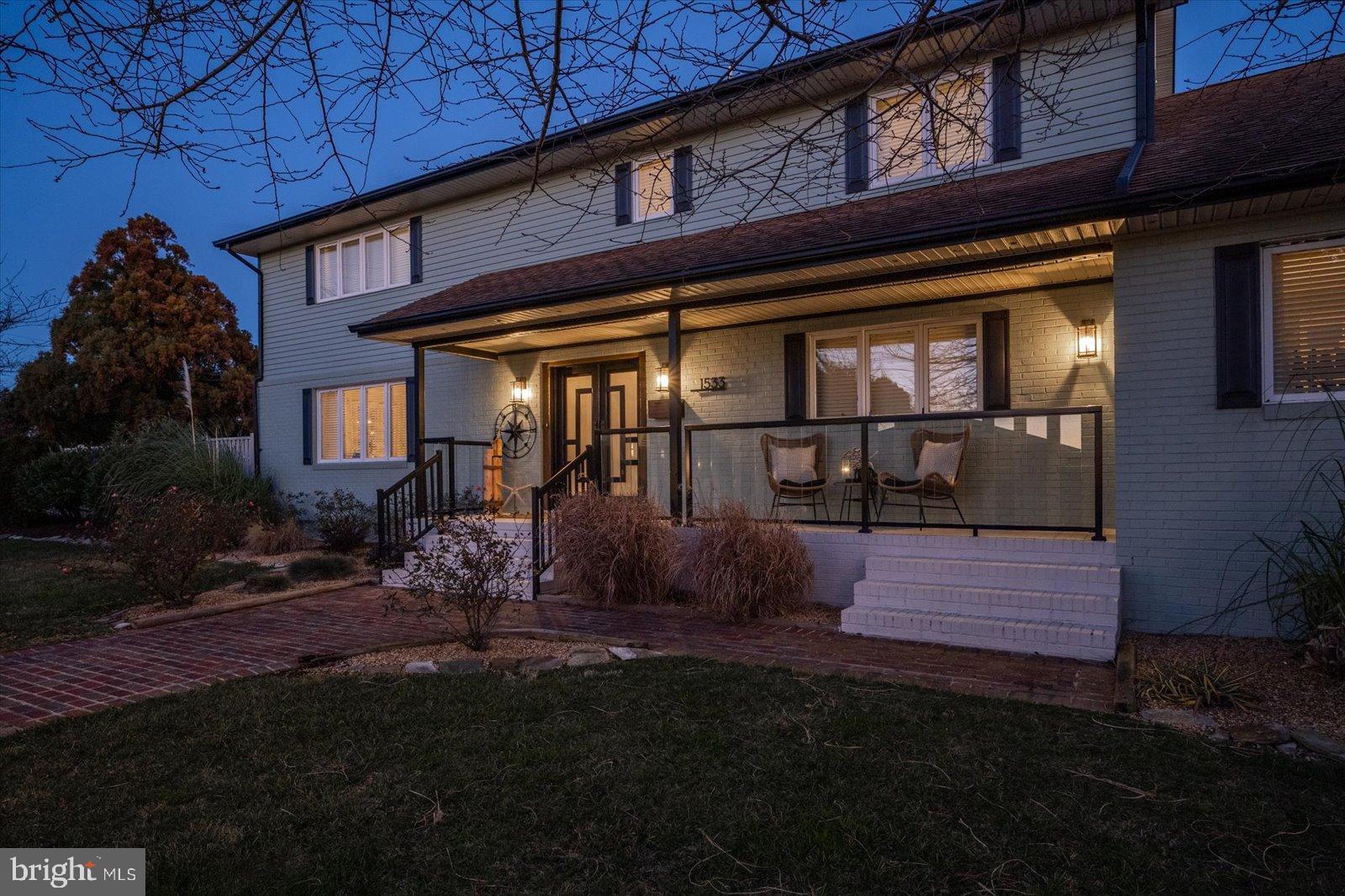 MALLARD ISLAND - Residential