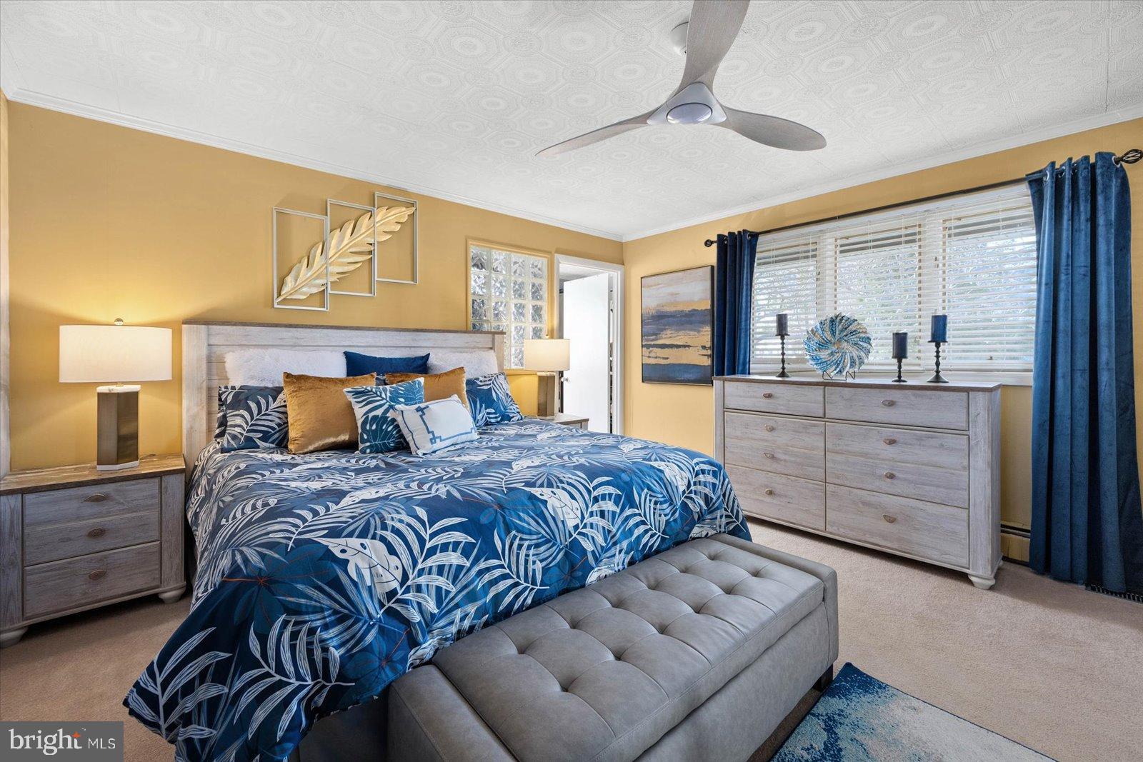 MALLARD ISLAND - Residential