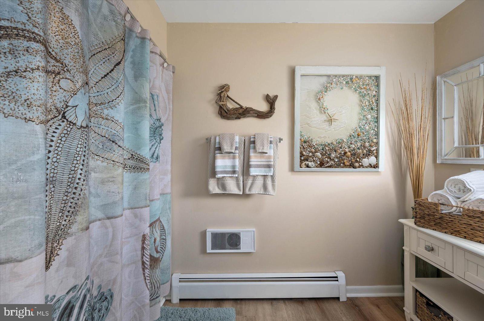 MALLARD ISLAND - Residential