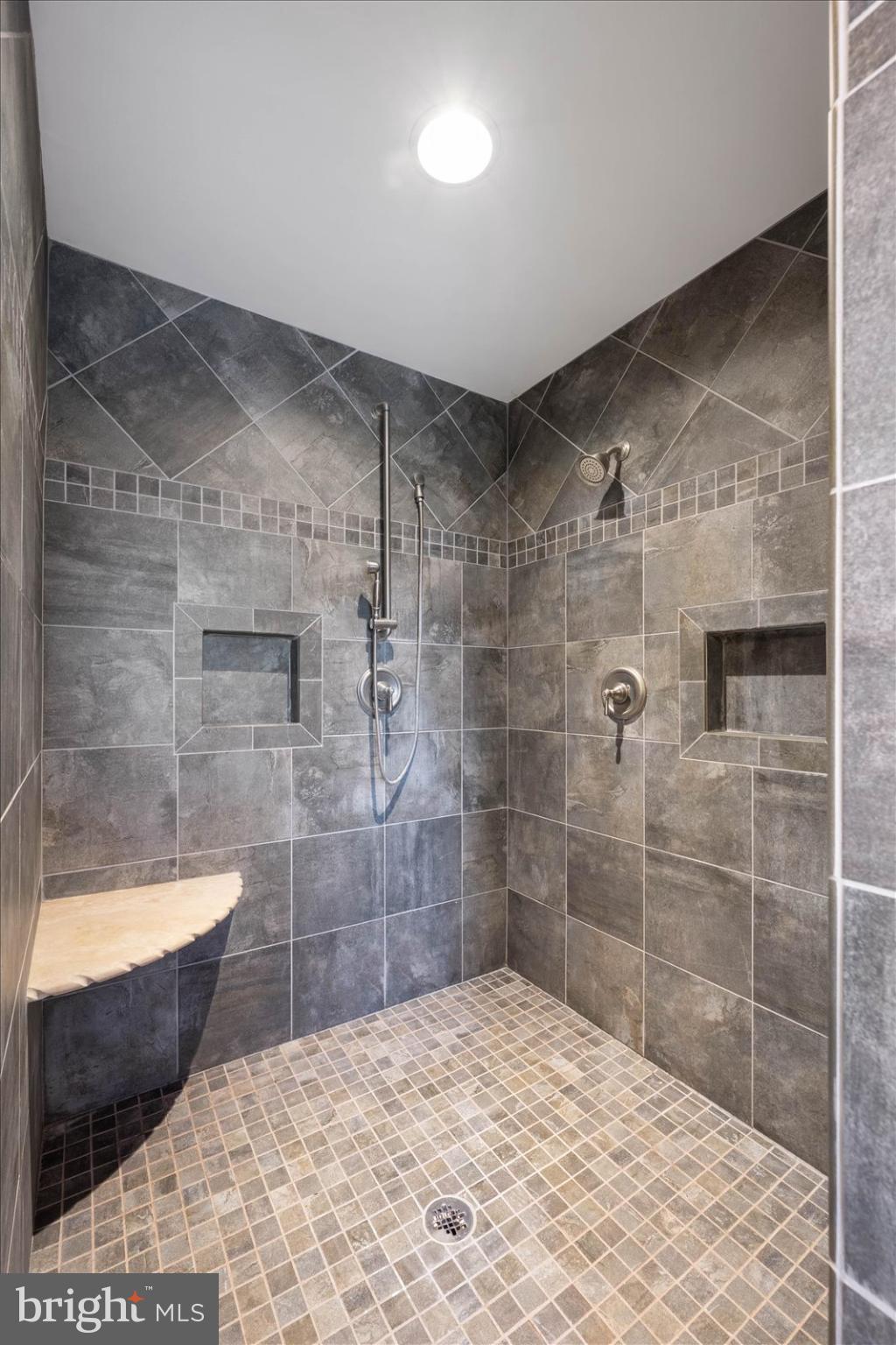 MALLARD ISLAND - Residential