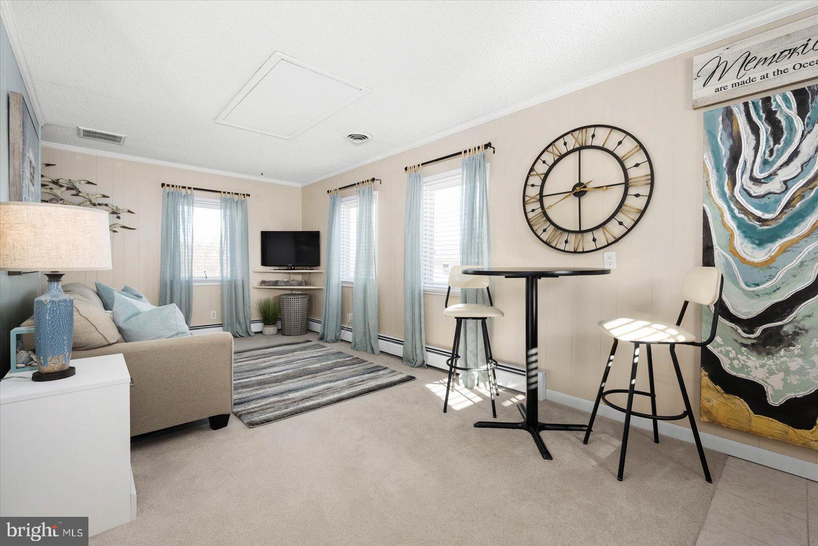 MALLARD ISLAND - Residential