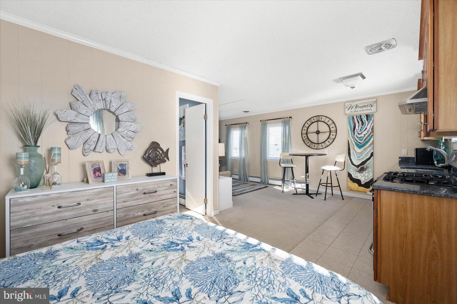 MALLARD ISLAND - Residential