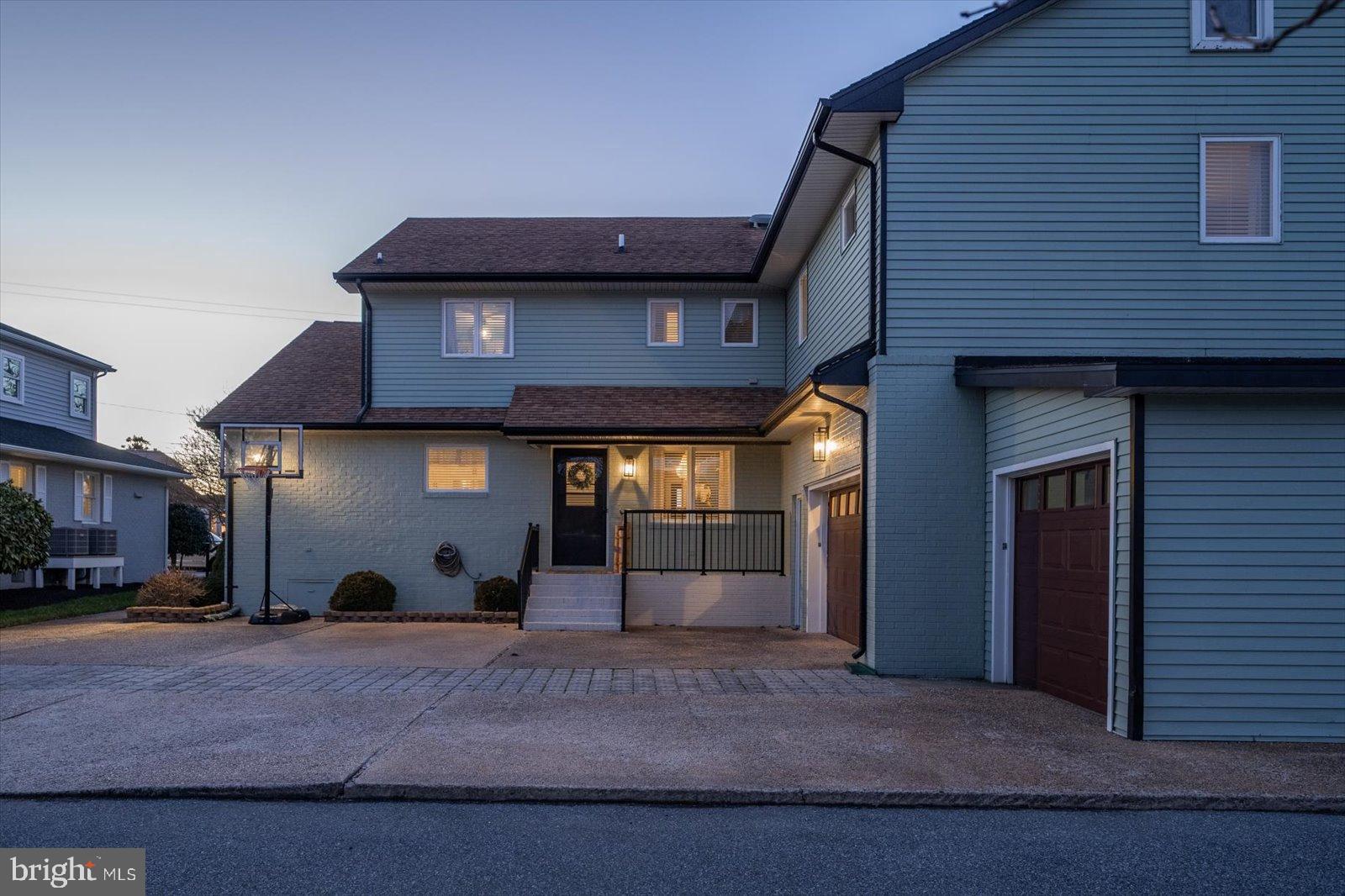 MALLARD ISLAND - Residential