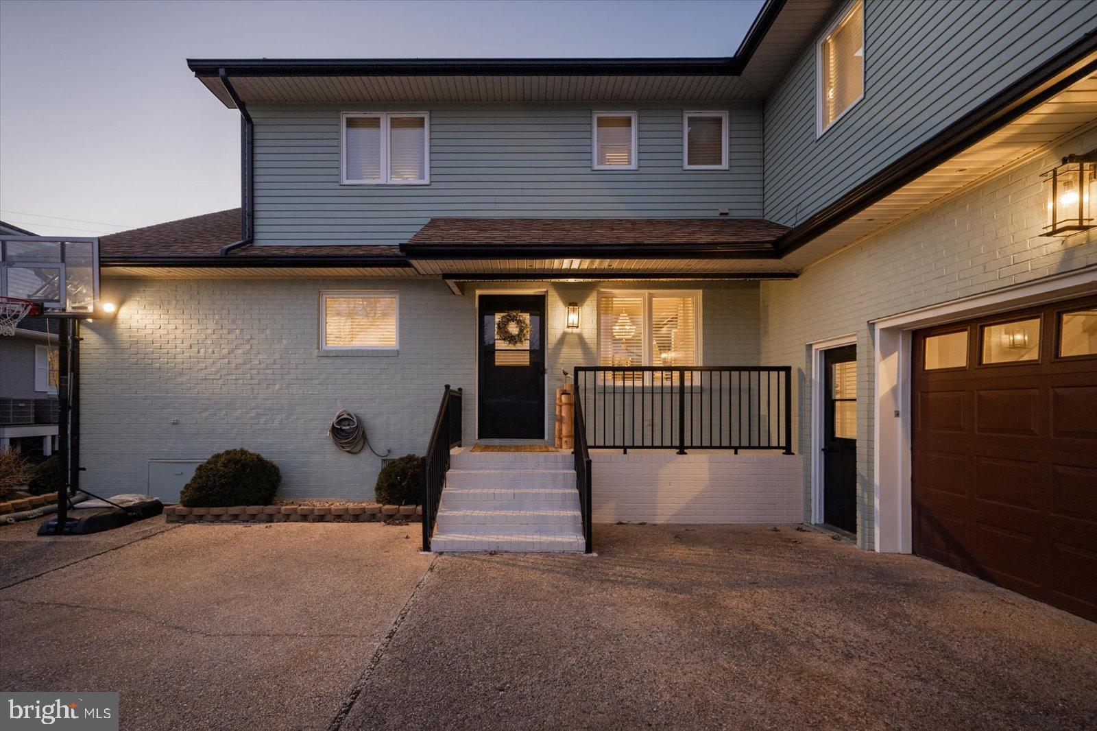 MALLARD ISLAND - Residential