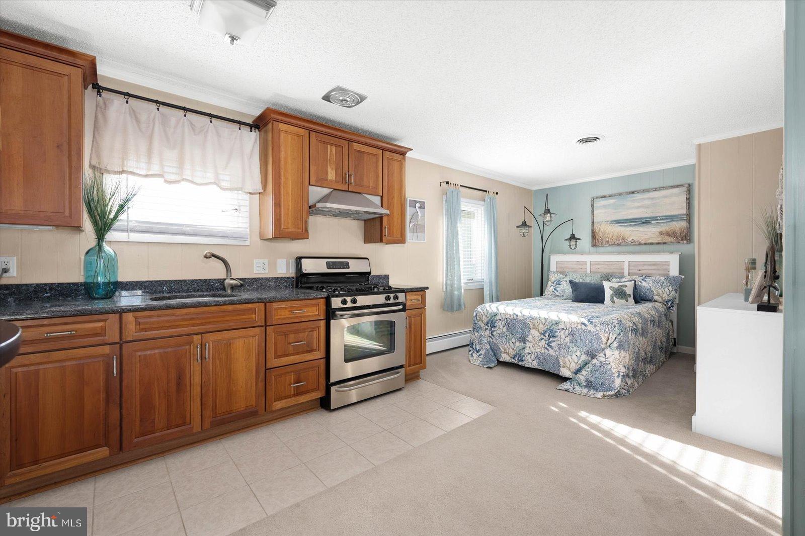 MALLARD ISLAND - Residential