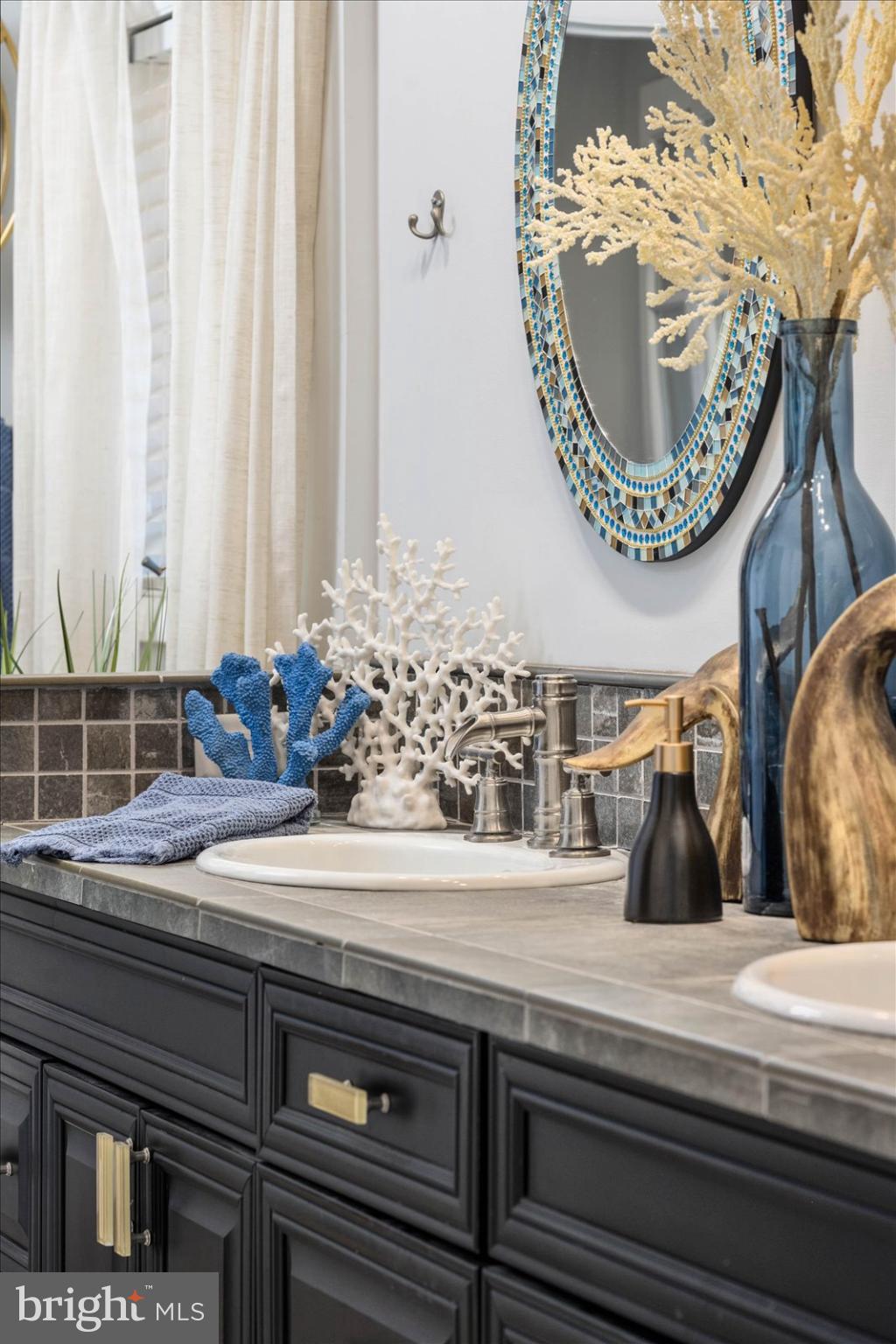 MALLARD ISLAND - Residential