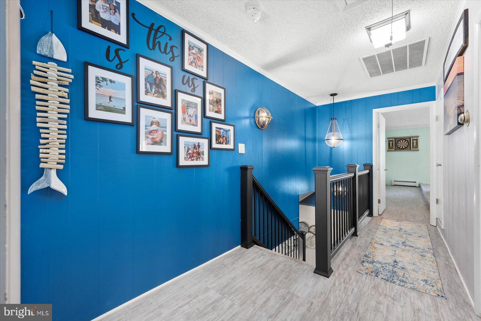 MALLARD ISLAND - Residential