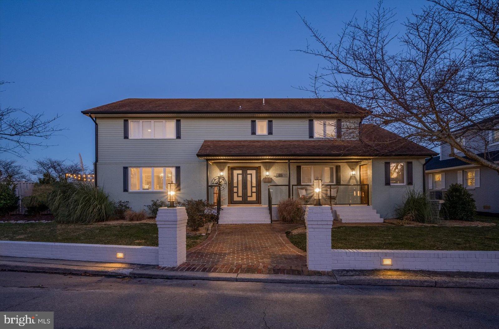 MALLARD ISLAND - Residential